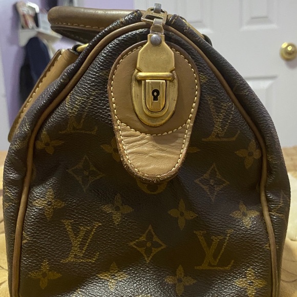SOLD ✅ Authenticated LV Speedy 25 Monogram Canvas - Picture 6 of 10